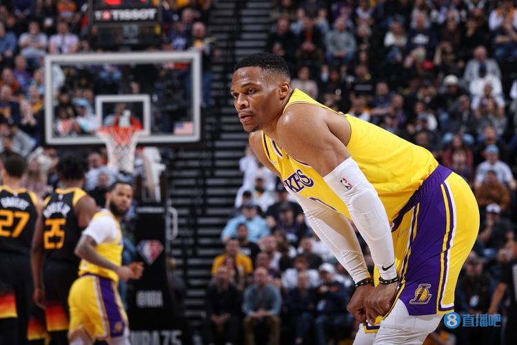 逆天操作！前西汉姆球员社媒炫耀贩毒，被判入狱三年（前西汉姆球员在社媒炫耀贩毒，获刑三年）