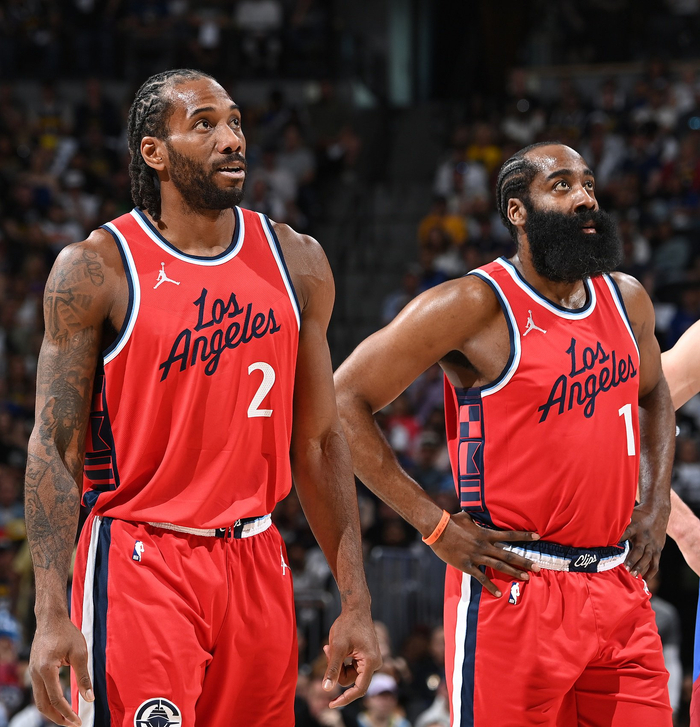 博尼：迪马尔科总是能传出好球；米兰德比和其他比赛一样重要（博尼称赞迪马尔科传球稳定，直言米兰德比与其他比赛同样重要）