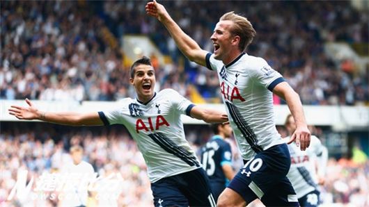 曼城豪取连胜继续领跑（曼城连战连捷稳居榜首）