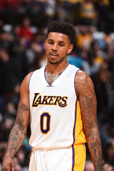 冬日暖阳映照赛场 校友欢聚情满中原（冬阳映赛场 校友齐聚情满中原）